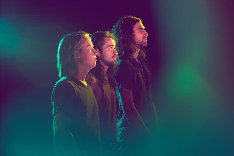 2 X 2 vrijkaarten voor THE VEILS, BENNY SINGS e.a.